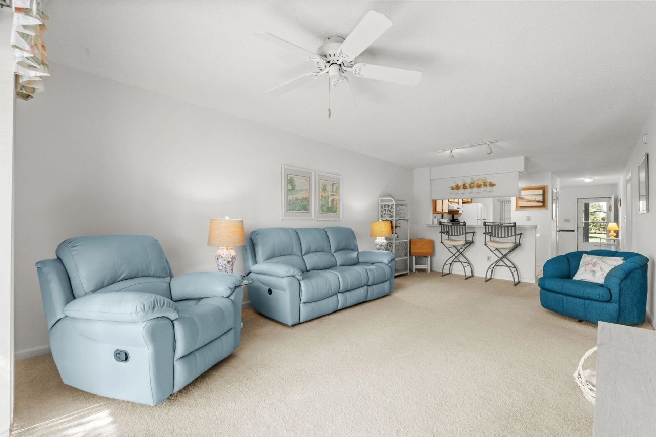 1095 Plantation Dr. W Photo 11