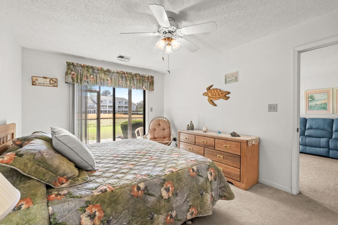 1095 Plantation Dr. W Photo 19