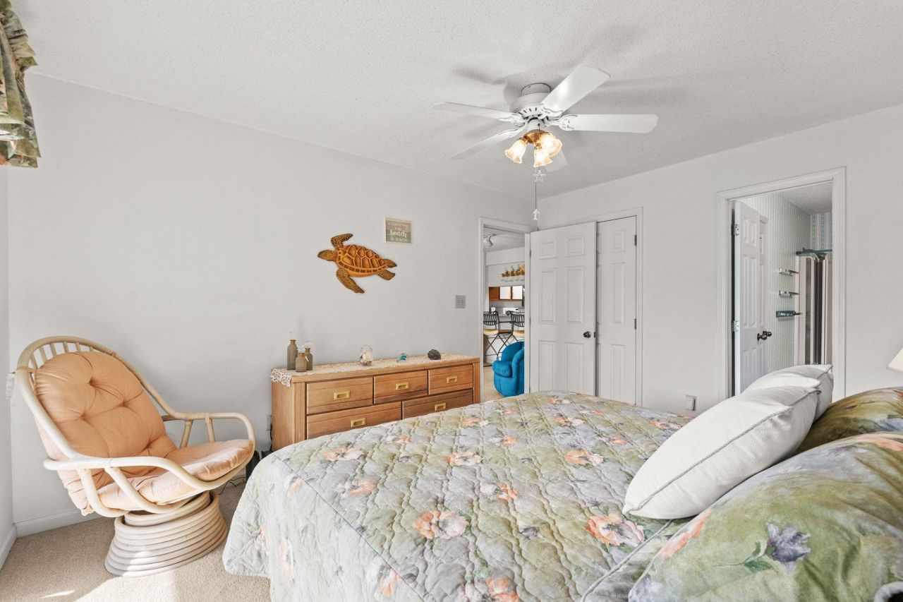 1095 Plantation Dr. W Photo 20