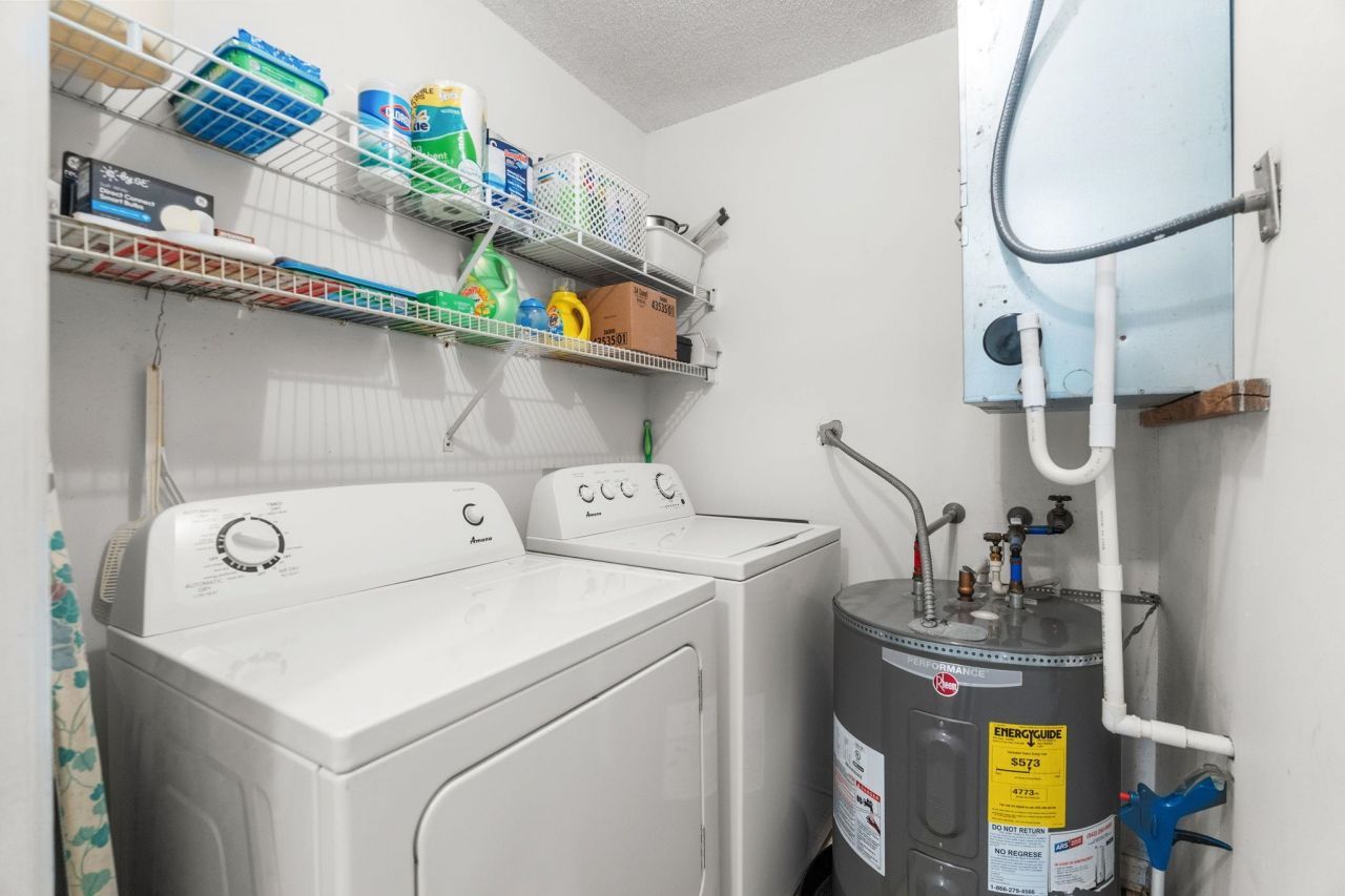 1095 Plantation Dr. W Photo 25