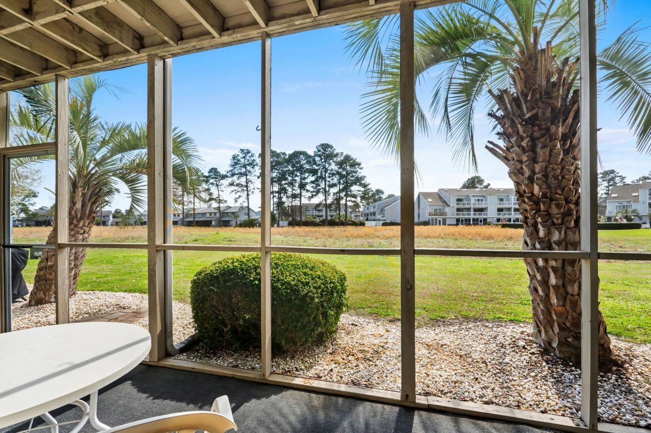 1095 Plantation Dr. W Photo 26