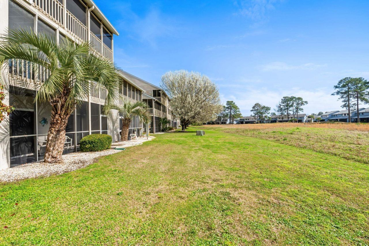 1095 Plantation Dr. W Photo 30