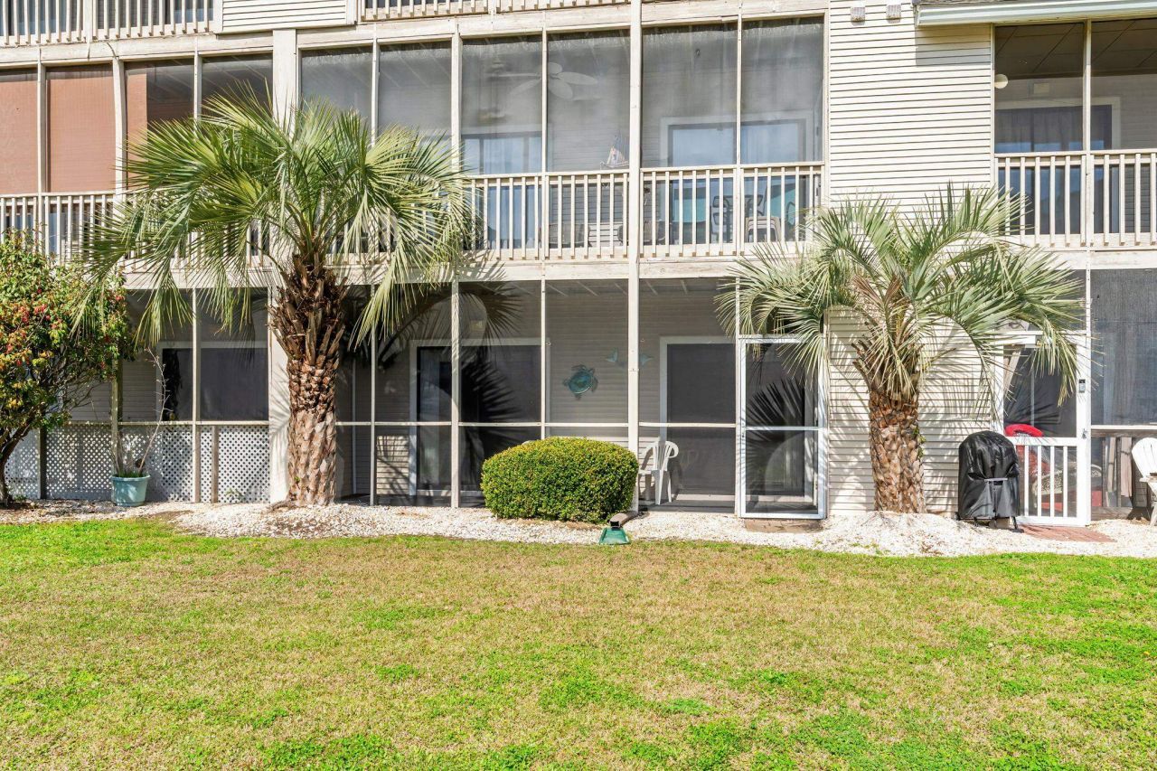 1095 Plantation Dr. W Photo 31