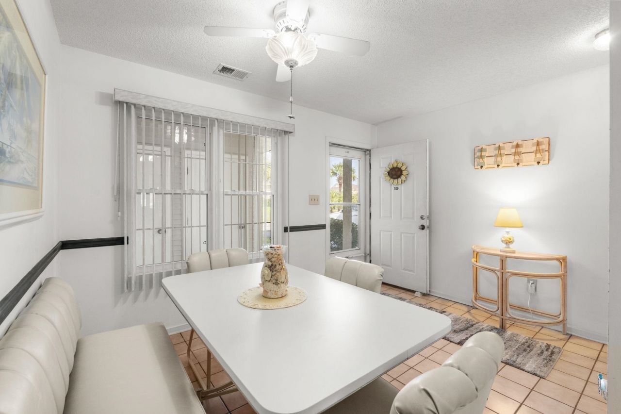 1095 Plantation Dr. W Photo 6