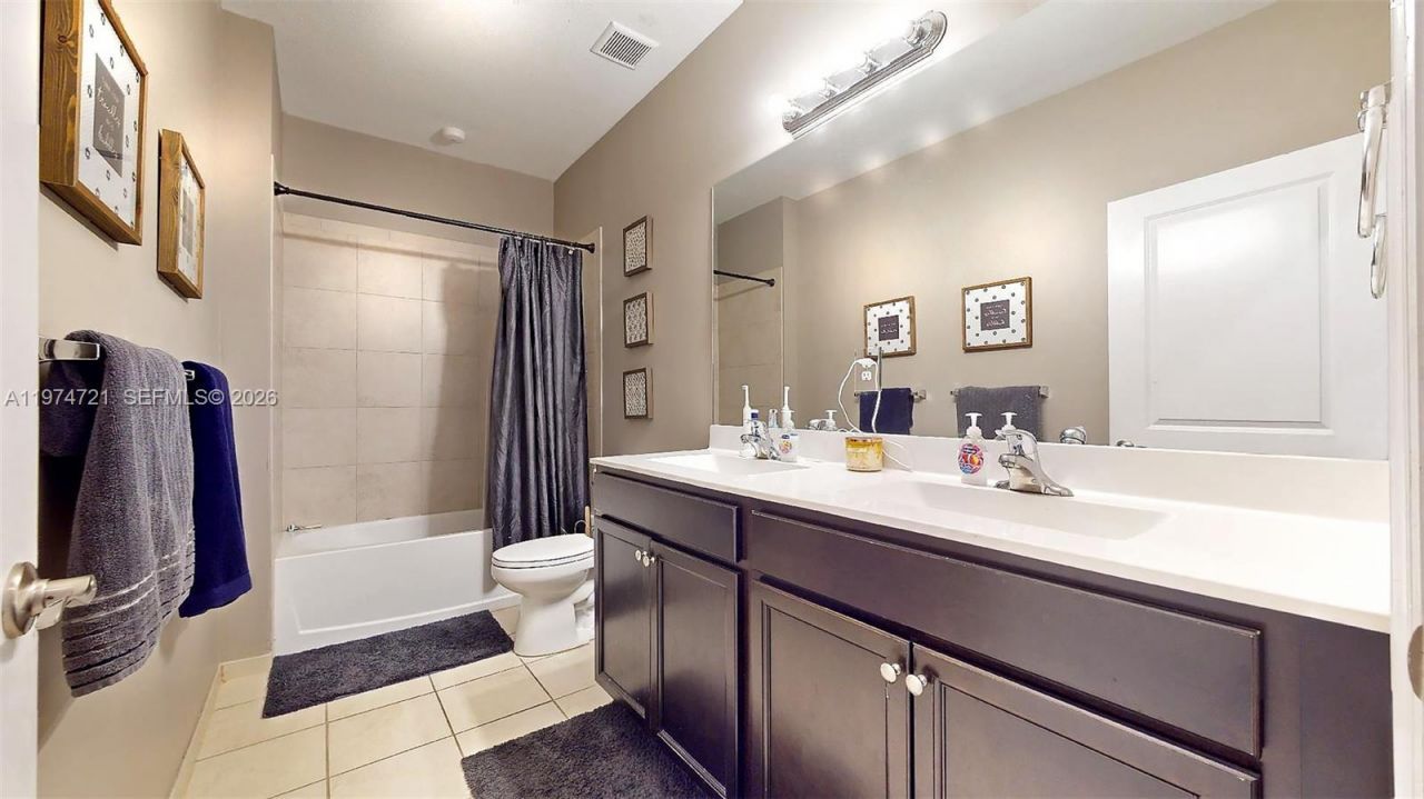 154 SE 23rd Ter , Homestead, FL 33033 Photo