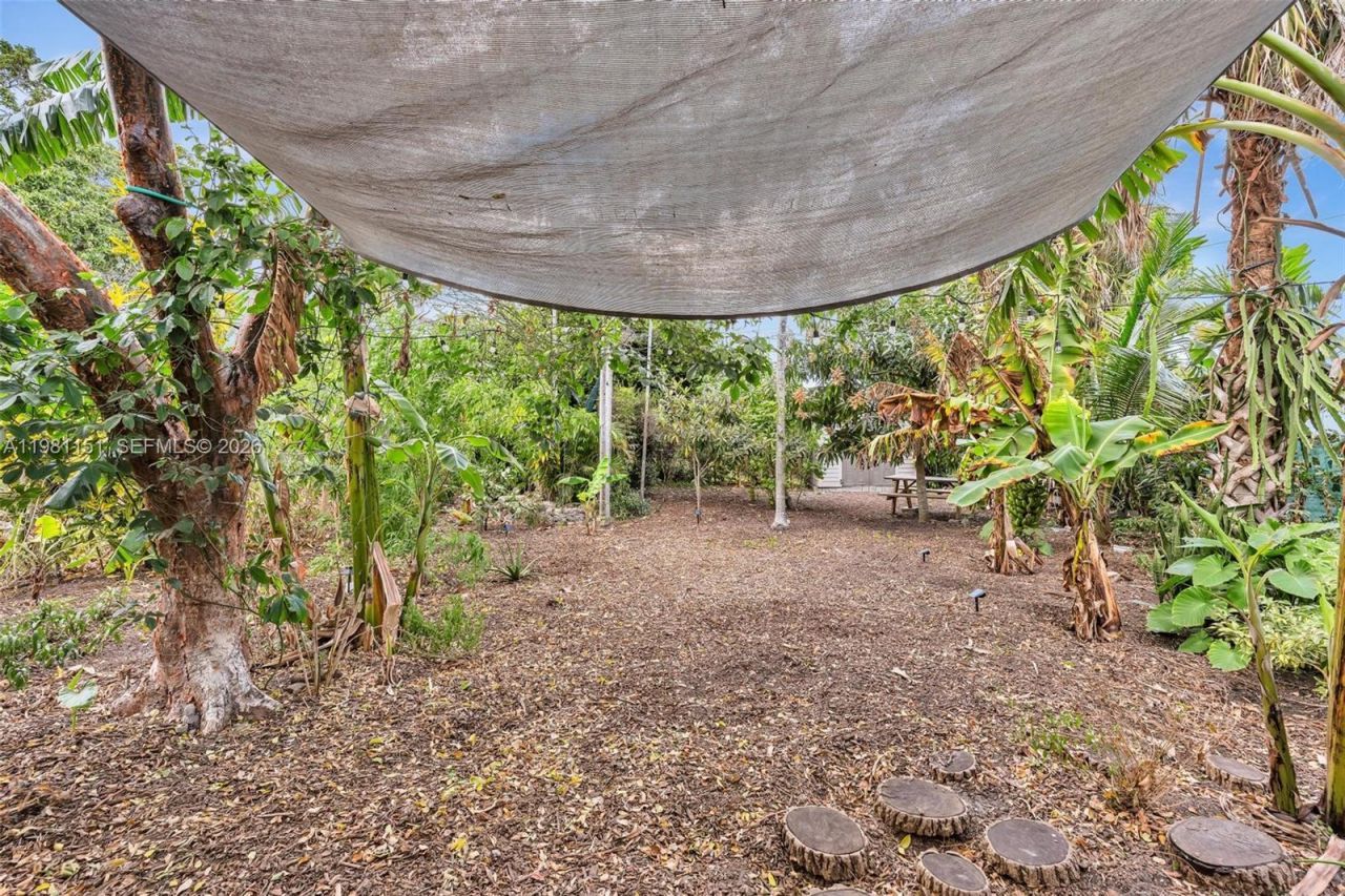 2431 Mayo St , Hollywood, FL 33020 Photo