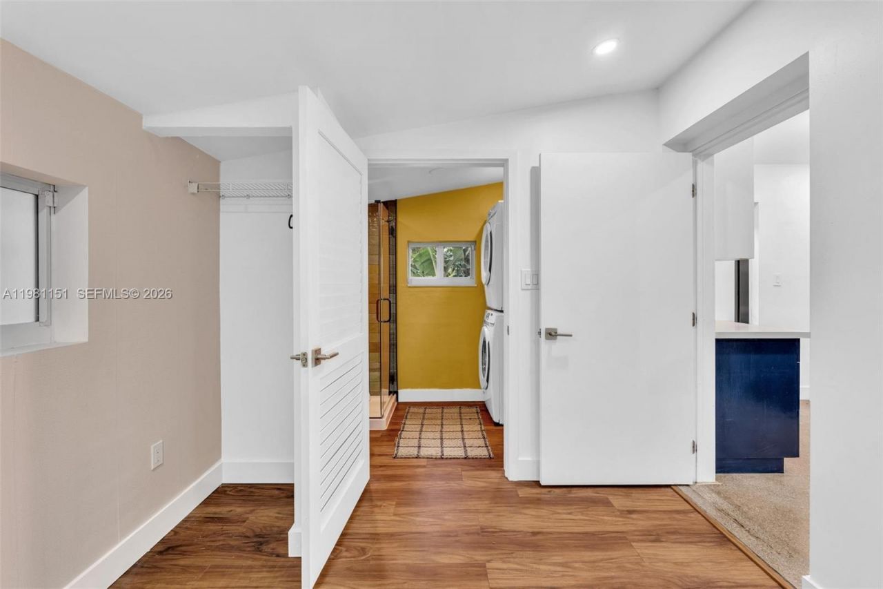 2431 Mayo St , Hollywood, FL 33020 Photo