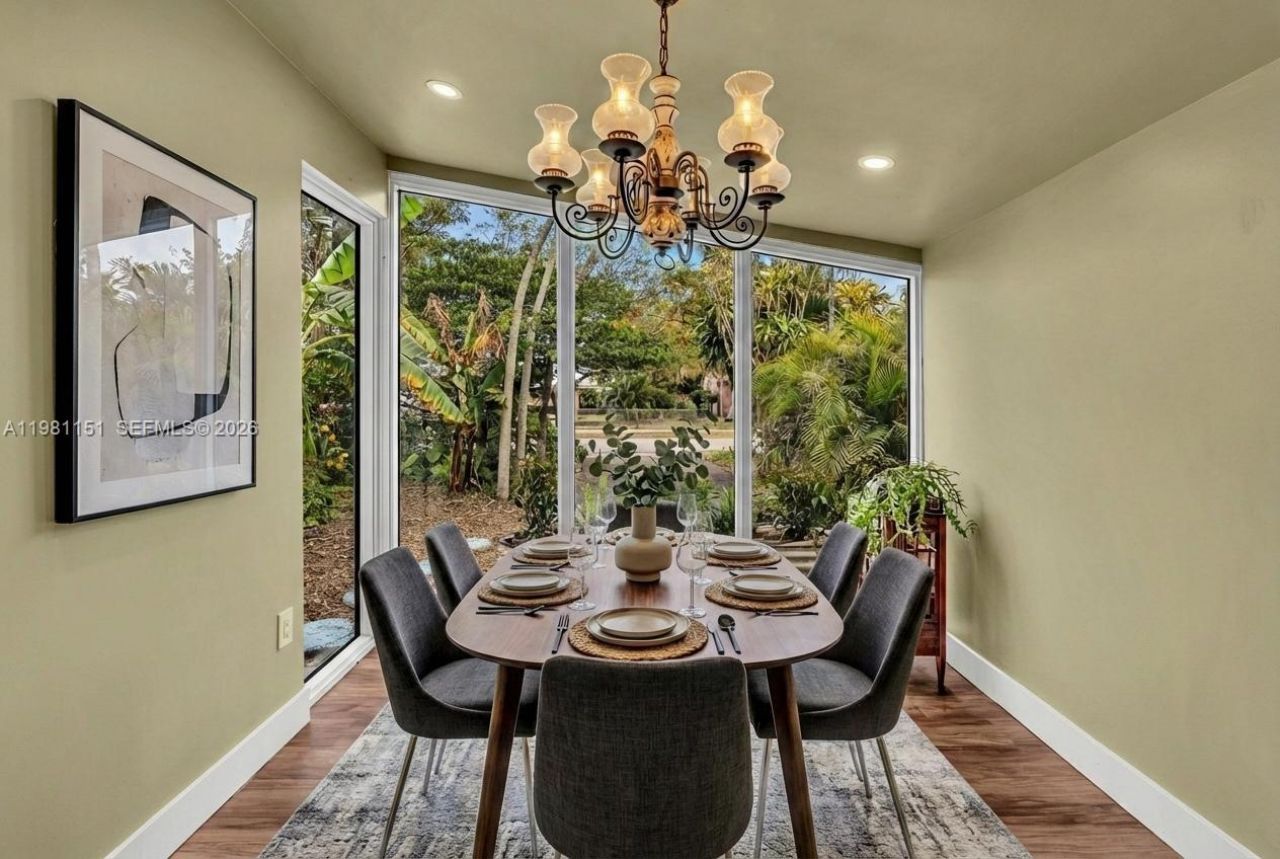 2431 Mayo St , Hollywood, FL 33020 Photo