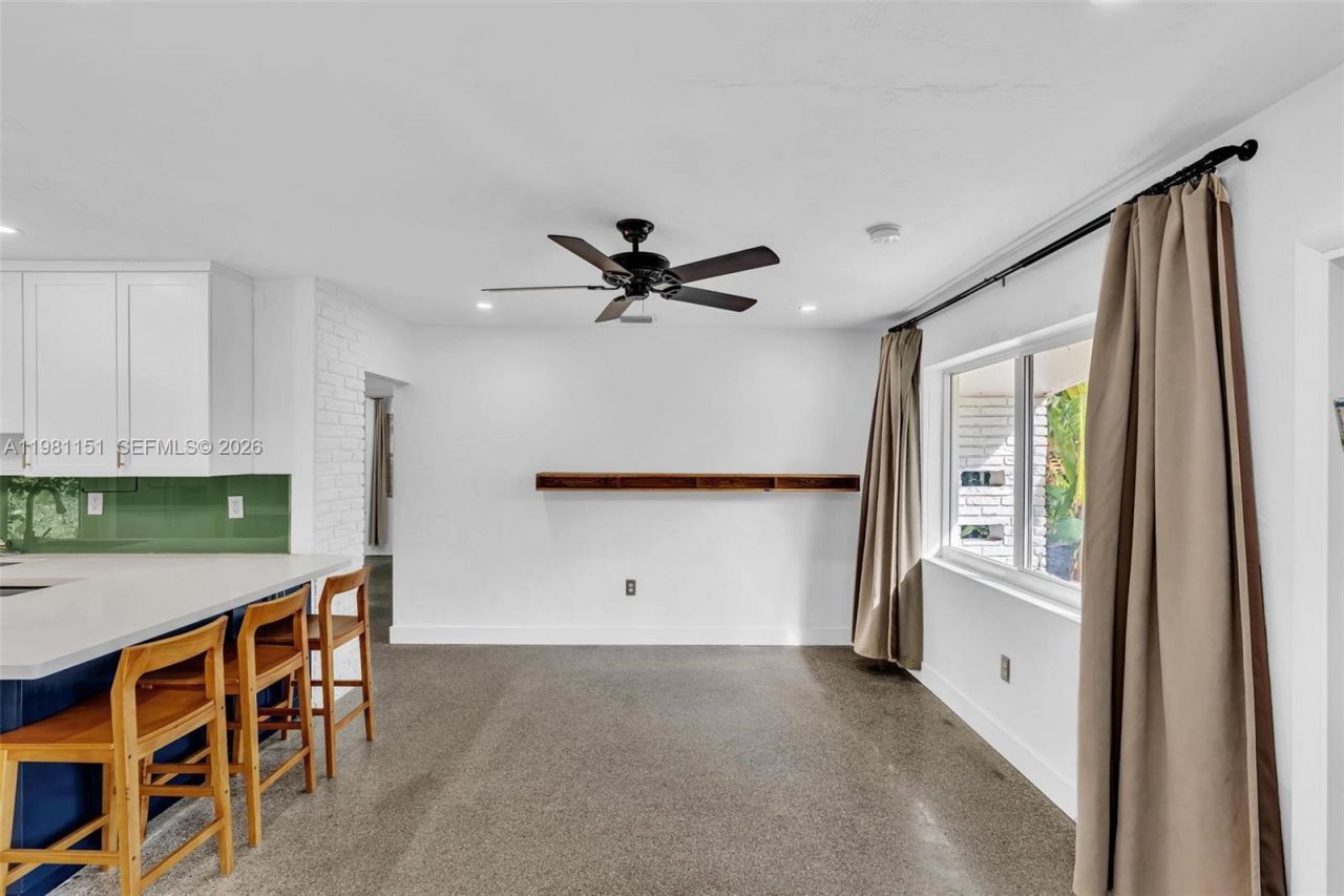 2431 Mayo St , Hollywood, FL 33020 Photo