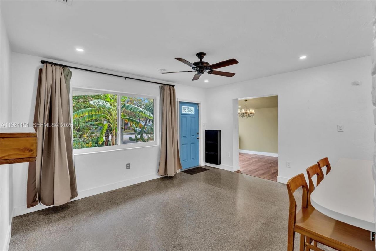 2431 Mayo St , Hollywood, FL 33020 Photo