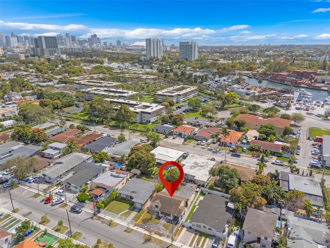 2166 NW 18th St , Miami, FL 33125 Photo