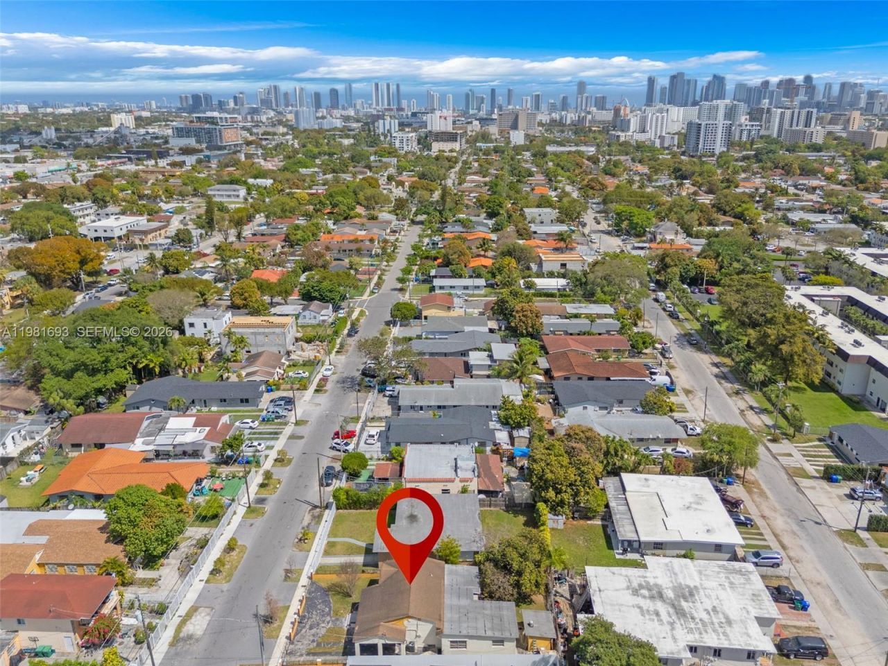2166 NW 18th St , Miami, FL 33125 Photo