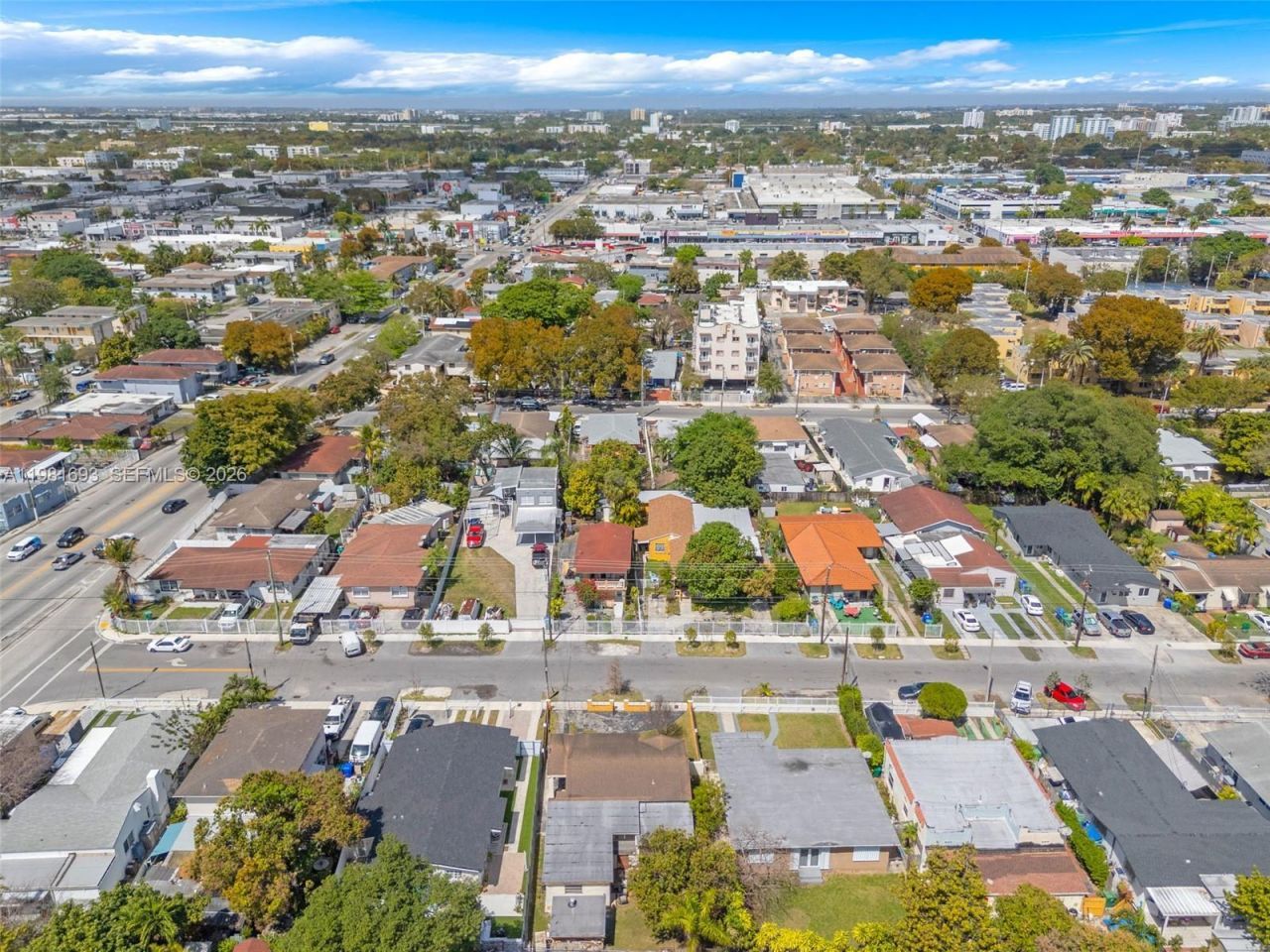 2166 NW 18th St , Miami, FL 33125 Photo