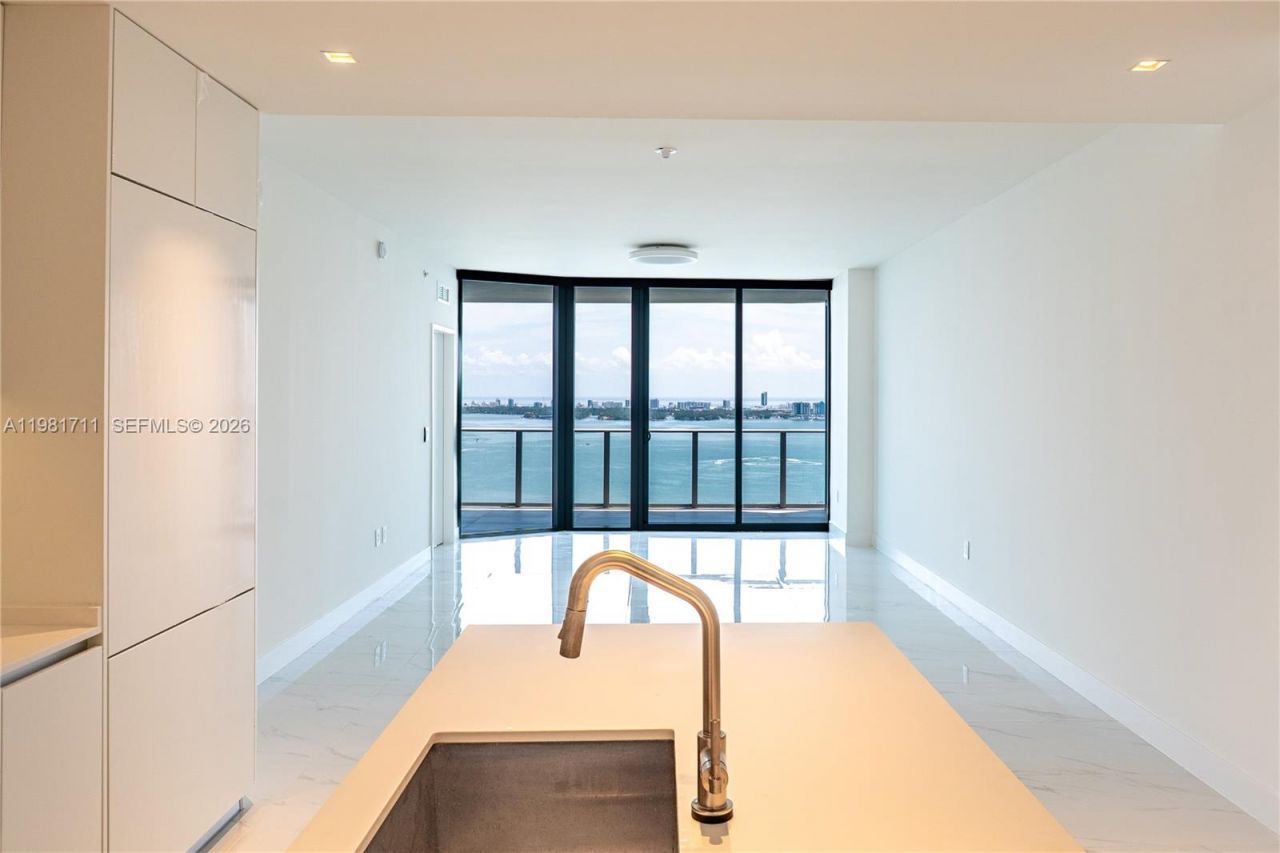 700 NE 24th St, Unit 3603, Miami, FL 33137 Photo