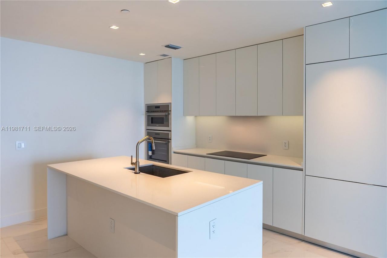 700 NE 24th St, Unit 3603, Miami, FL 33137 Photo