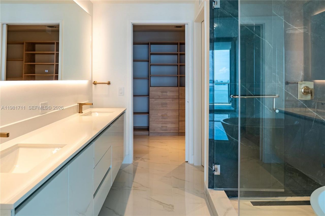 700 NE 24th St, Unit 3603, Miami, FL 33137 Photo
