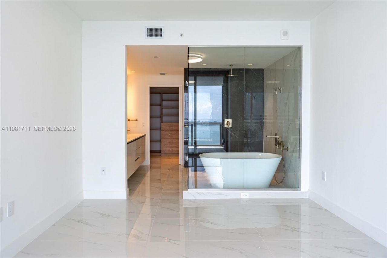 700 NE 24th St, Unit 3603, Miami, FL 33137 Photo