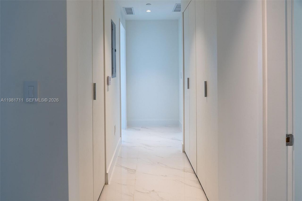 700 NE 24th St, Unit 3603, Miami, FL 33137 Photo