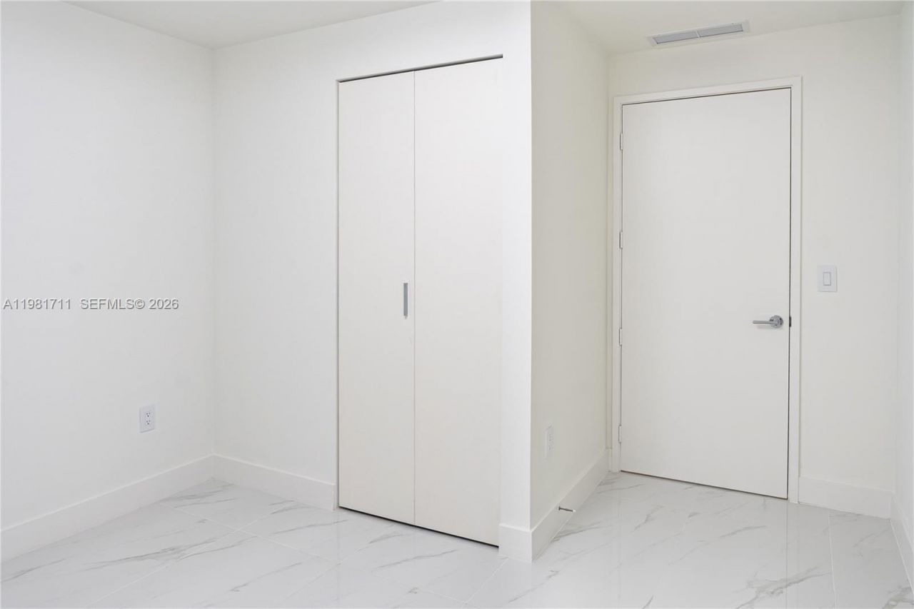 700 NE 24th St, Unit 3603, Miami, FL 33137 Photo