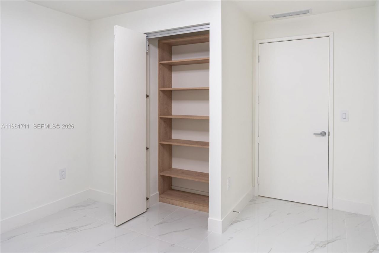 700 NE 24th St, Unit 3603, Miami, FL 33137 Photo