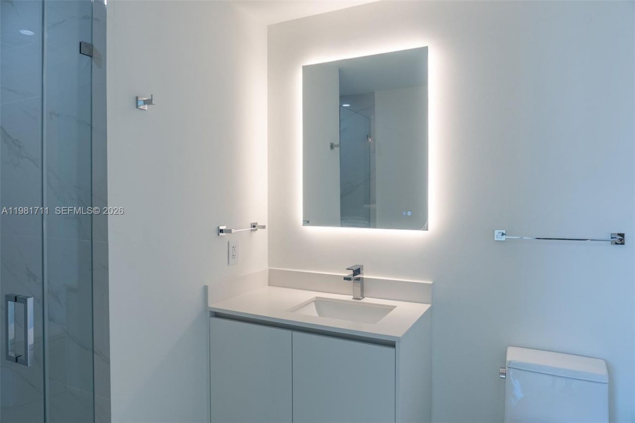 700 NE 24th St, Unit 3603, Miami, FL 33137 Photo