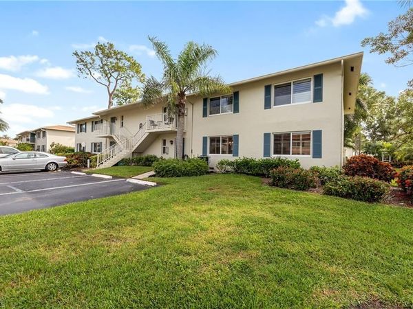 84 Glades BLVD , Unit 2, NAPLES, FL 34112