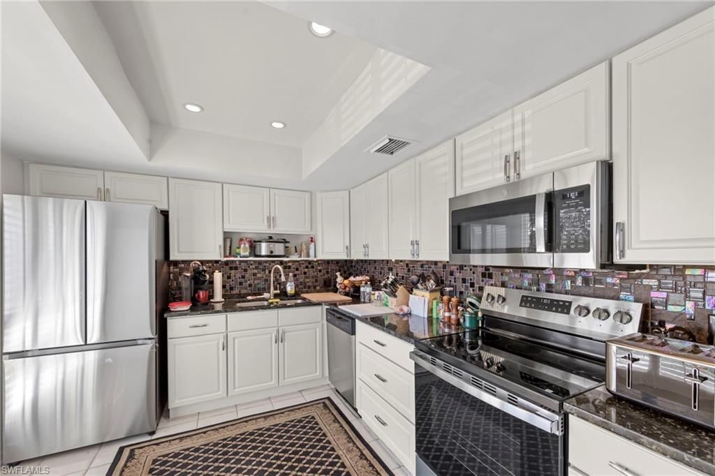 84 Glades Blvd, Unit 2, Naples, FL 34112 Photo