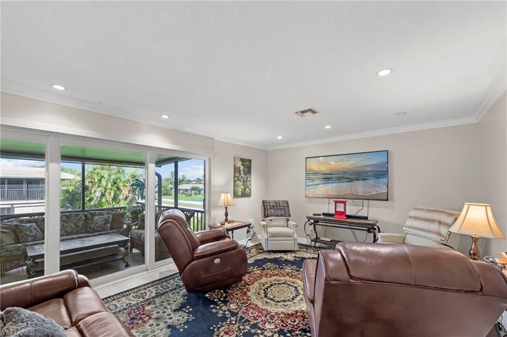 84 Glades Blvd, Unit 2, Naples, FL 34112 Photo