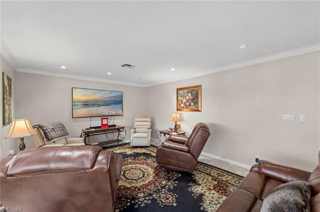 84 Glades Blvd, Unit 2, Naples, FL 34112 Photo