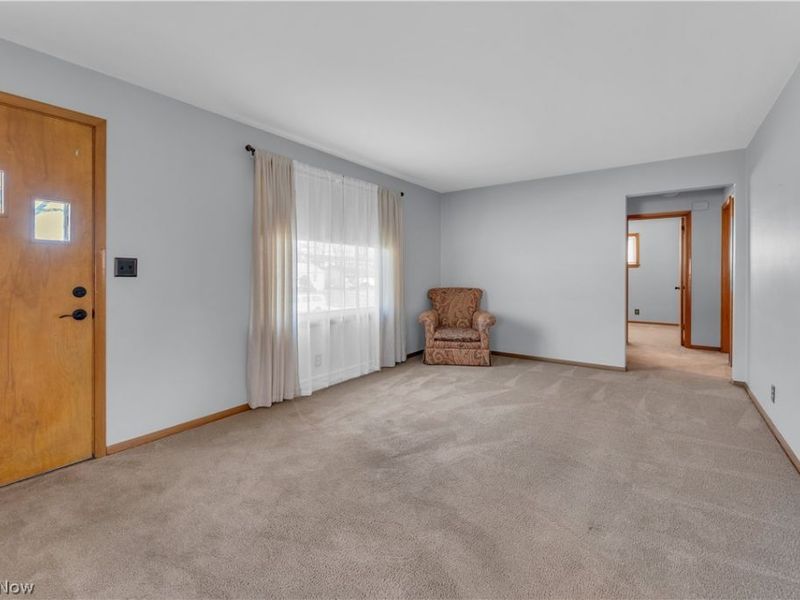 3185 Sunnybrooke Drive, Youngstown, OH 44511 Photo 10