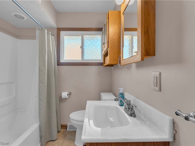 3185 Sunnybrooke Drive, Youngstown, OH 44511 Photo 19