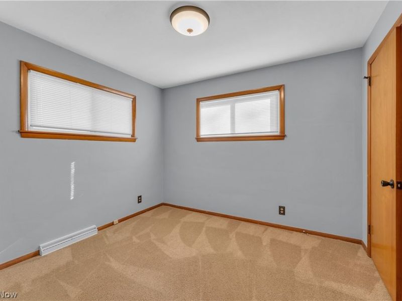 3185 Sunnybrooke Drive, Youngstown, OH 44511 Photo 20