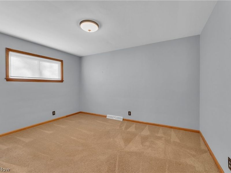 3185 Sunnybrooke Drive, Youngstown, OH 44511 Photo 22