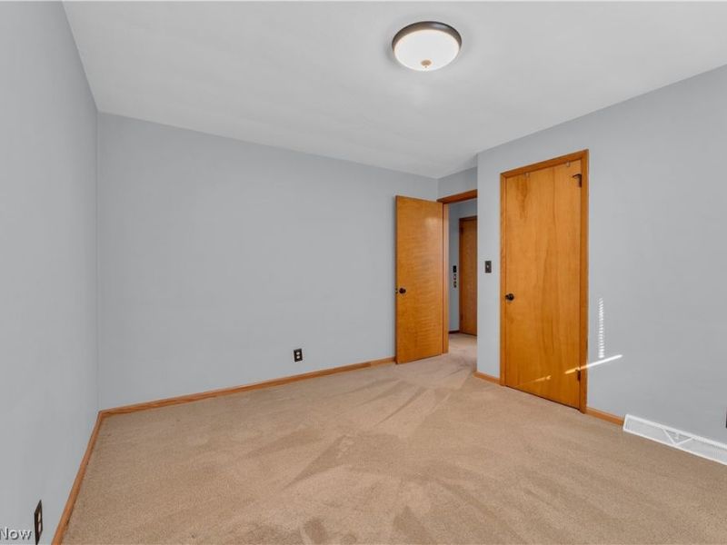 3185 Sunnybrooke Drive, Youngstown, OH 44511 Photo 23