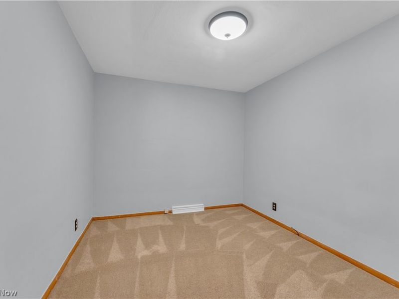 3185 Sunnybrooke Drive, Youngstown, OH 44511 Photo 24