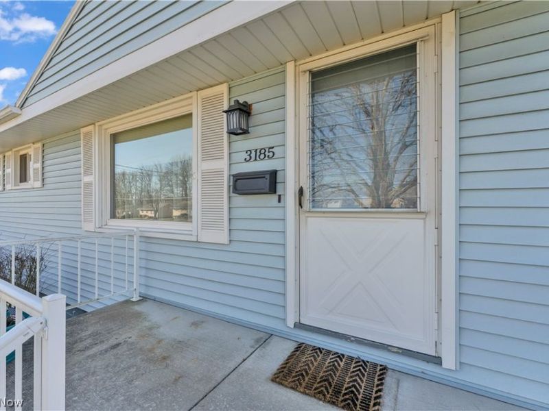 3185 Sunnybrooke Drive, Youngstown, OH 44511 Photo 5