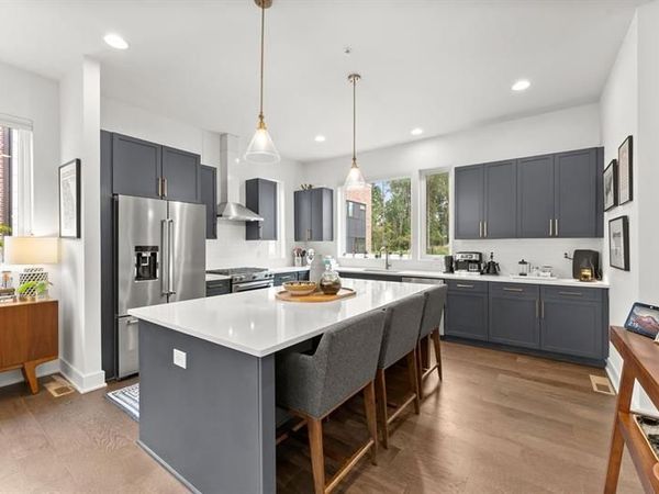 1256 Chelsea Circle NW, Atlanta, GA 30318