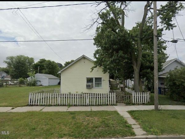 1601 Airline Avenue, Toledo, OH 43609