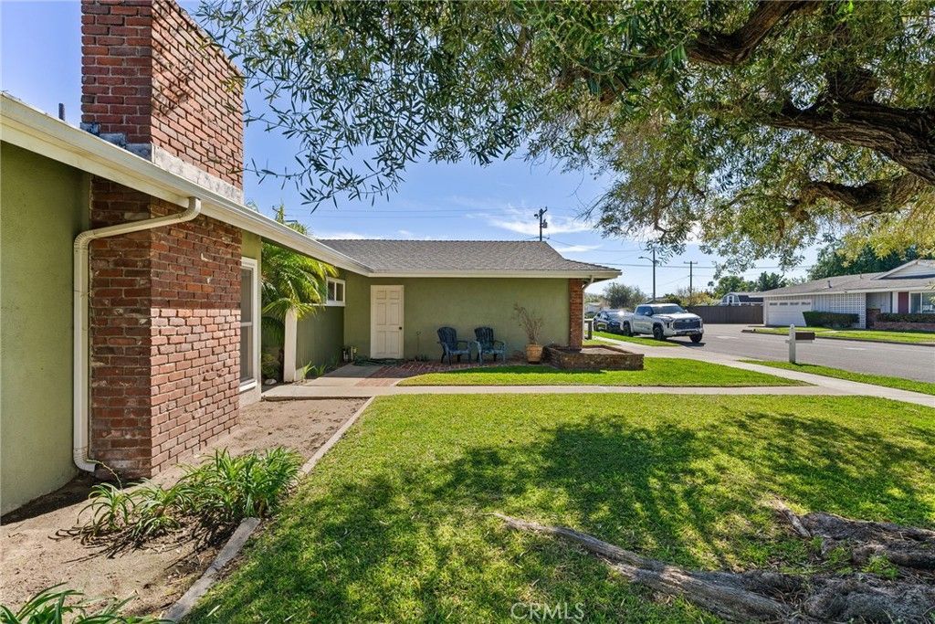 300 Alva, Costa Mesa, CA 92627 Main Photo