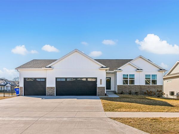 801 Old Mill Lane , Solon, IA 52333