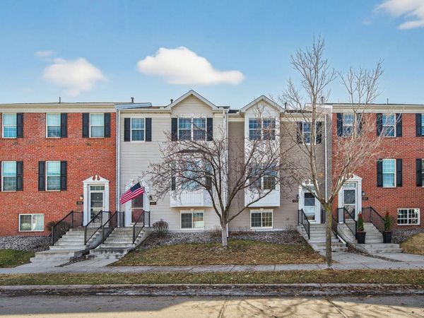 8506 Grove Circle, Shakopee, MN 55379