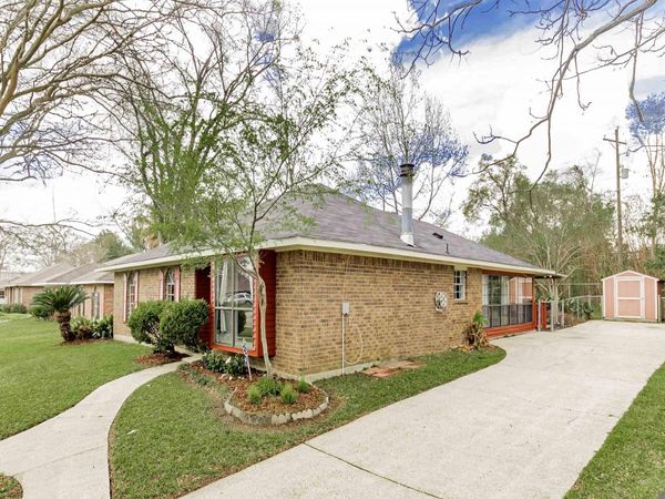 9337 Corsica Ave, Baton Rouge, LA 70810