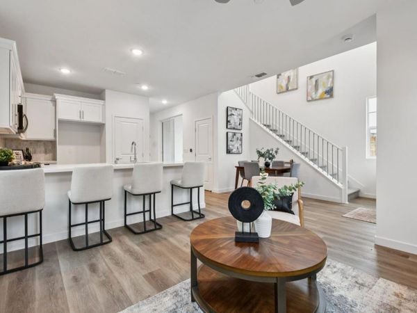 6451 Jacinto Ave, Sacramento, CA 95823