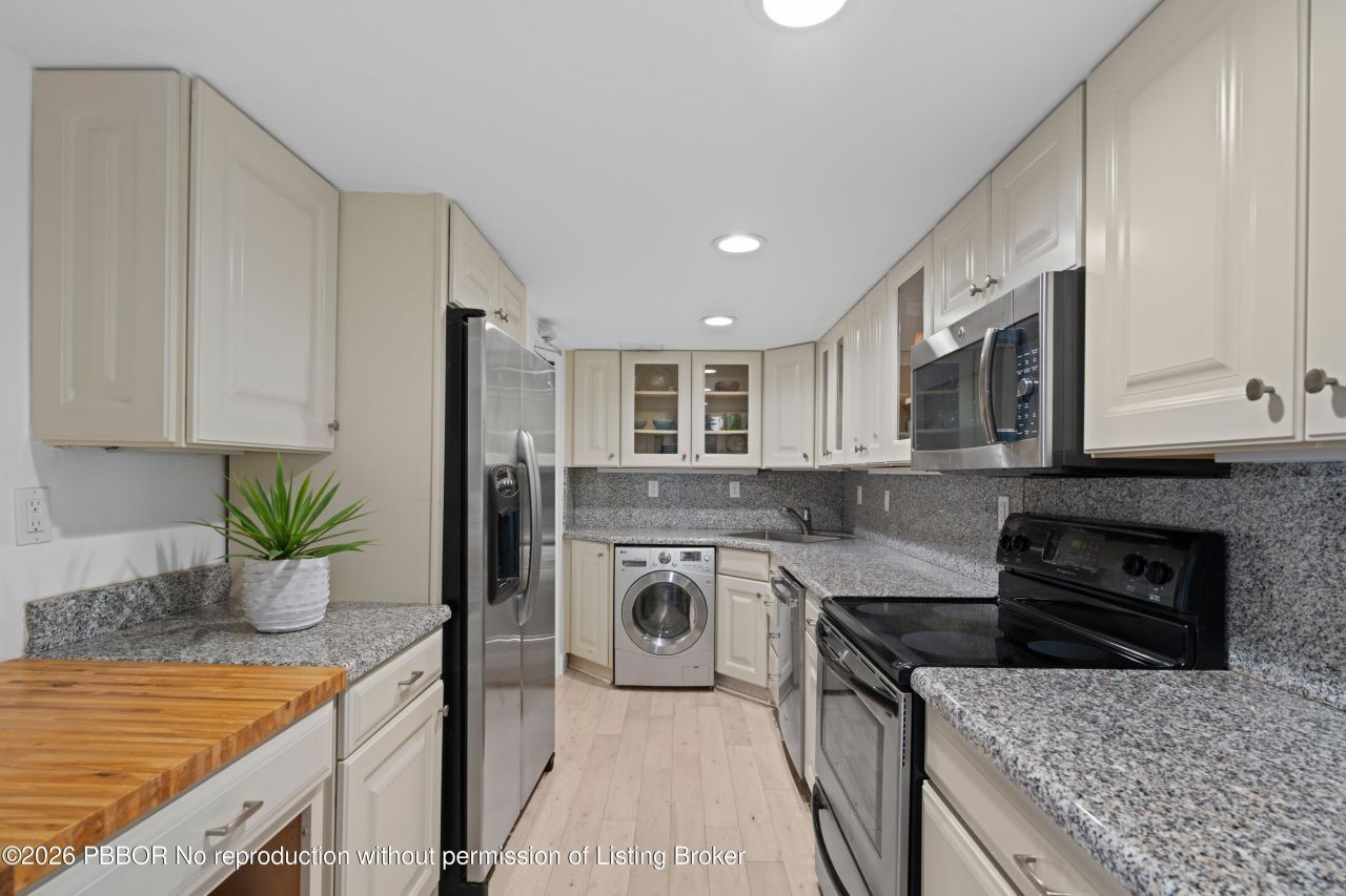 223 Atlantic Avenue, Unit 4E, Palm Beach, FL 33480 Photo