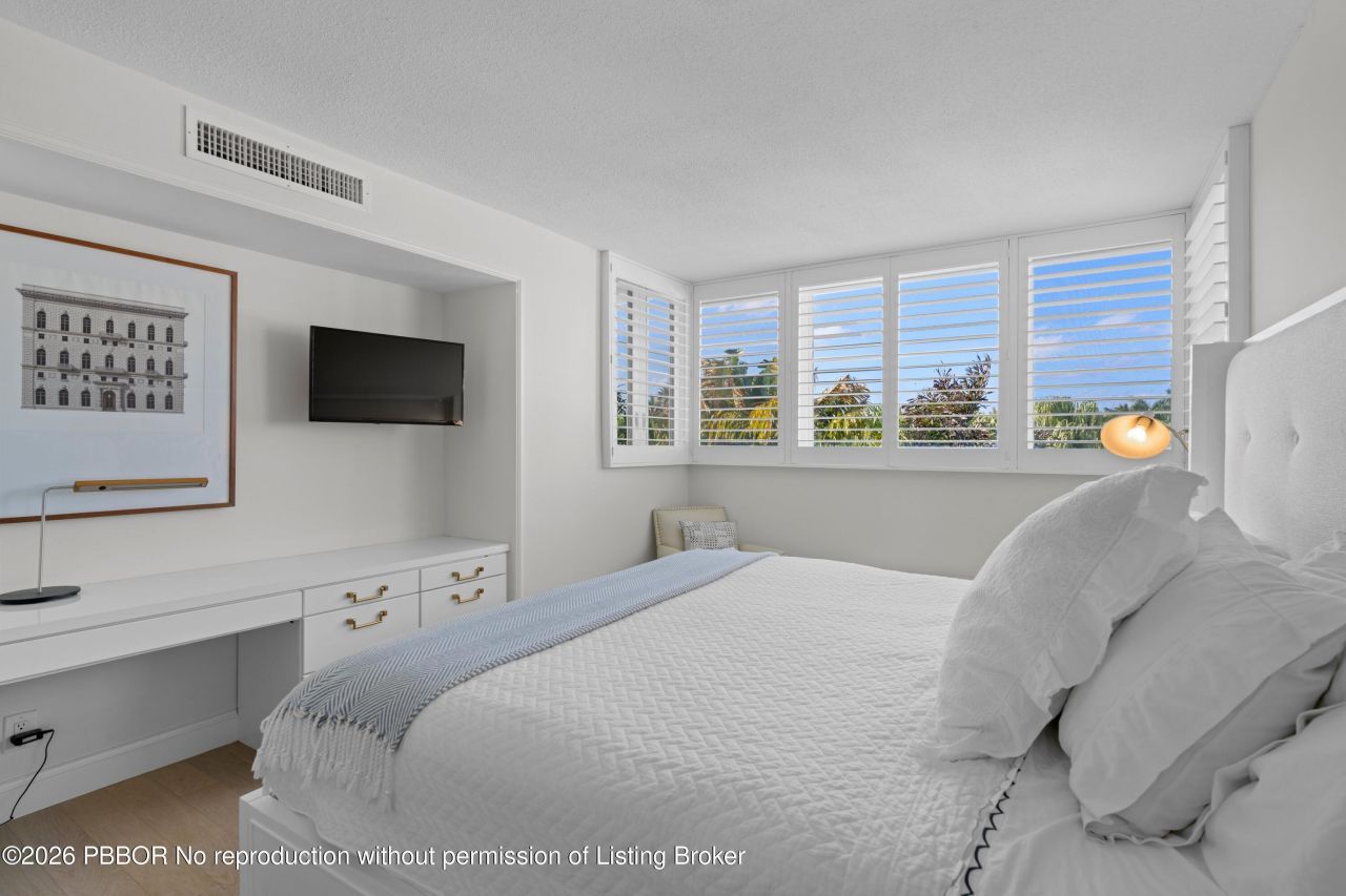 223 Atlantic Avenue, Unit 4E, Palm Beach, FL 33480 Photo