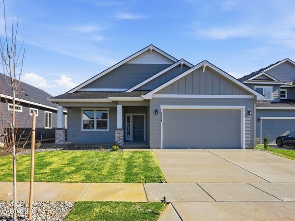 2618 W VICTOR LOOP , Coeur d'Alene, ID 83815