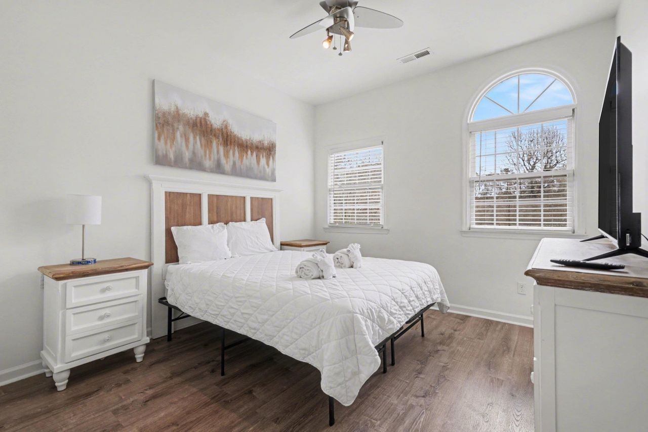 1513 26th Ave N Photo 26