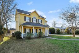 1513 26th Ave N photo 4