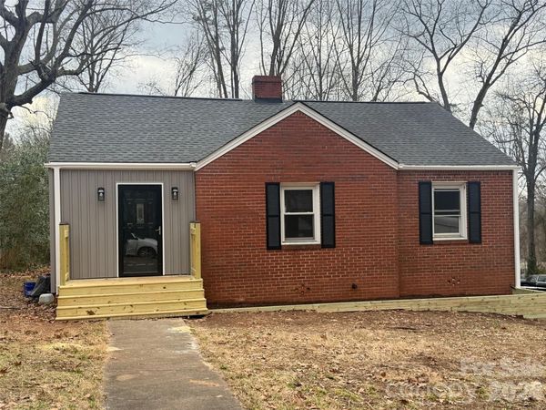 373 Westwood Drive , Statesville, NC 28677