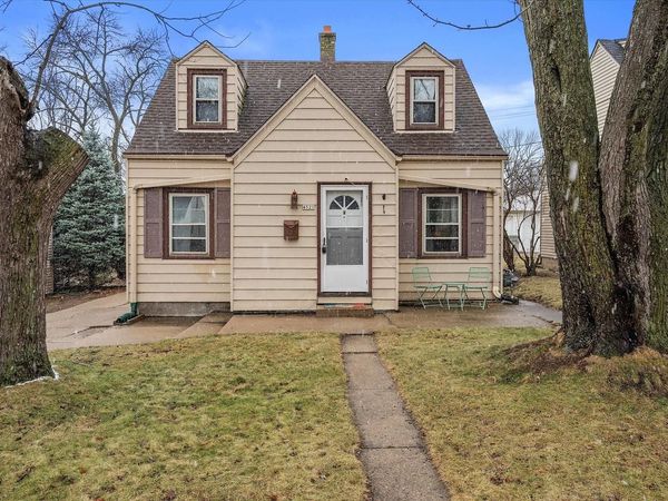 4521 S Lenox STREET, Milwaukee, WI 53207